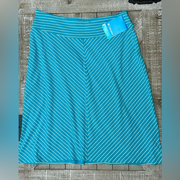 Women’s Columbia Omni-Wick Skirt Size Medium New with Tags - Picture 1 of 1